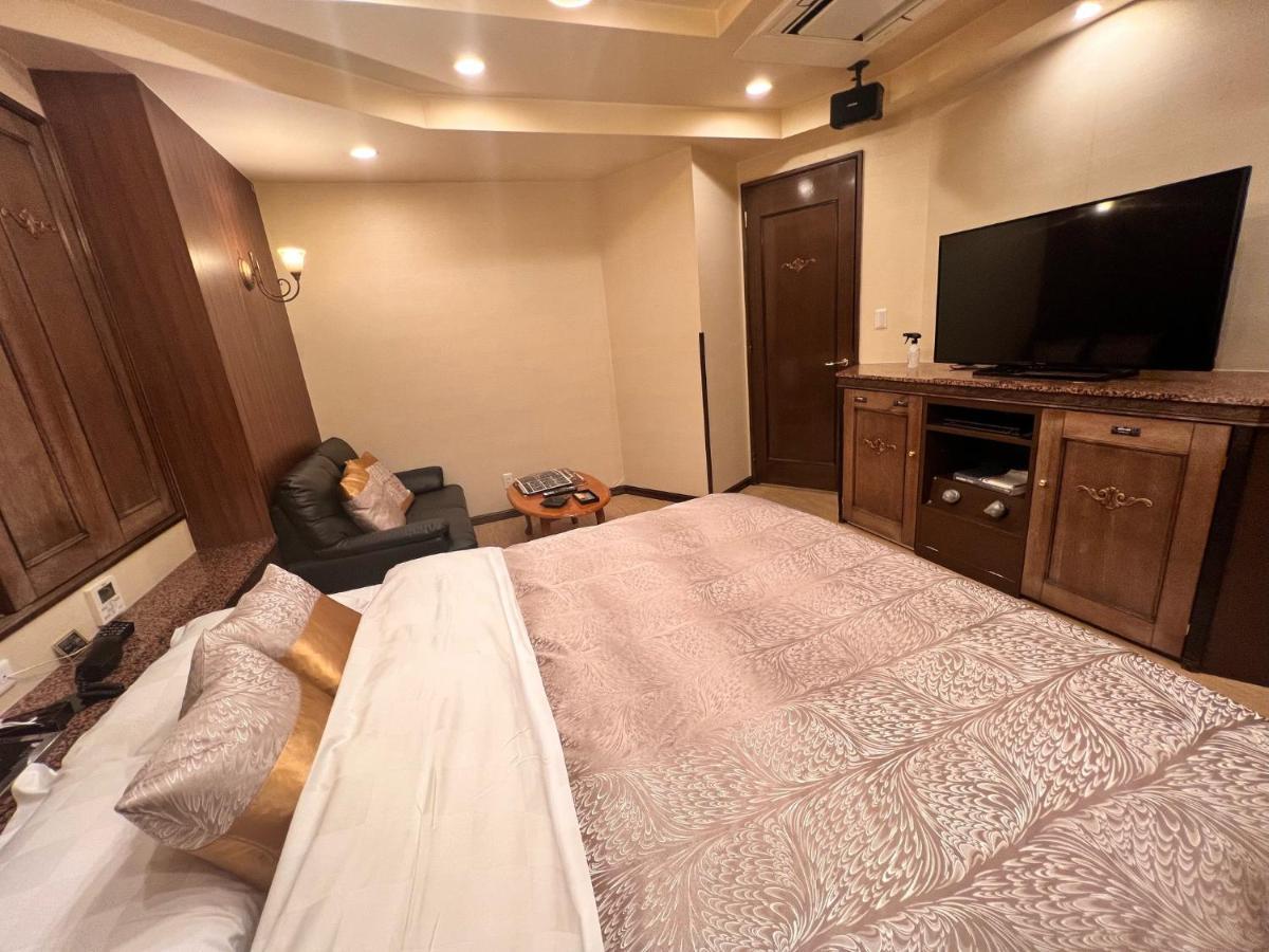 Hotel Crystal Gate Nagoya - Couple Hotel (Adults Only) Ngoại thất bức ảnh