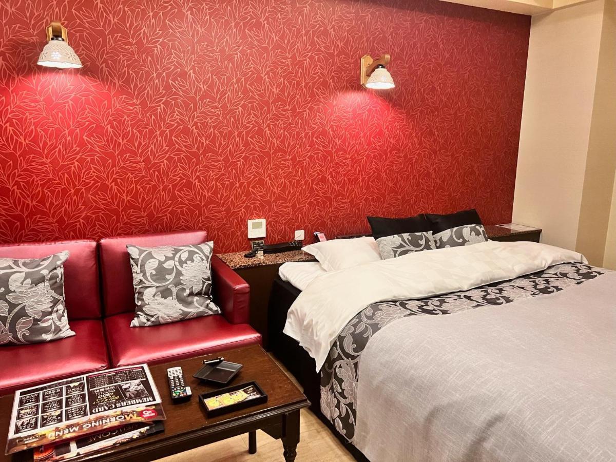 Hotel Crystal Gate Nagoya - Couple Hotel (Adults Only) Ngoại thất bức ảnh